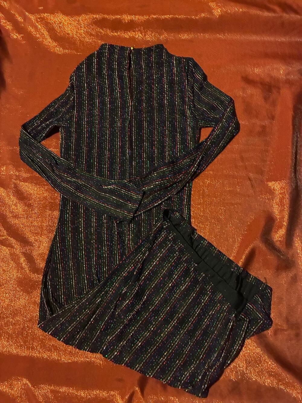Shop17 Womens 2PC Loungewear Set Metallic Rainbow Stripe Long Sleeve Black